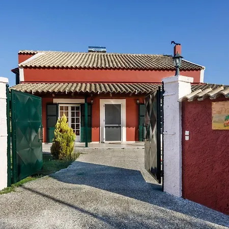 Fridas Place Vilă *