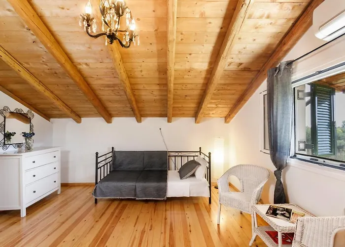 Fridas Place * Halikounas